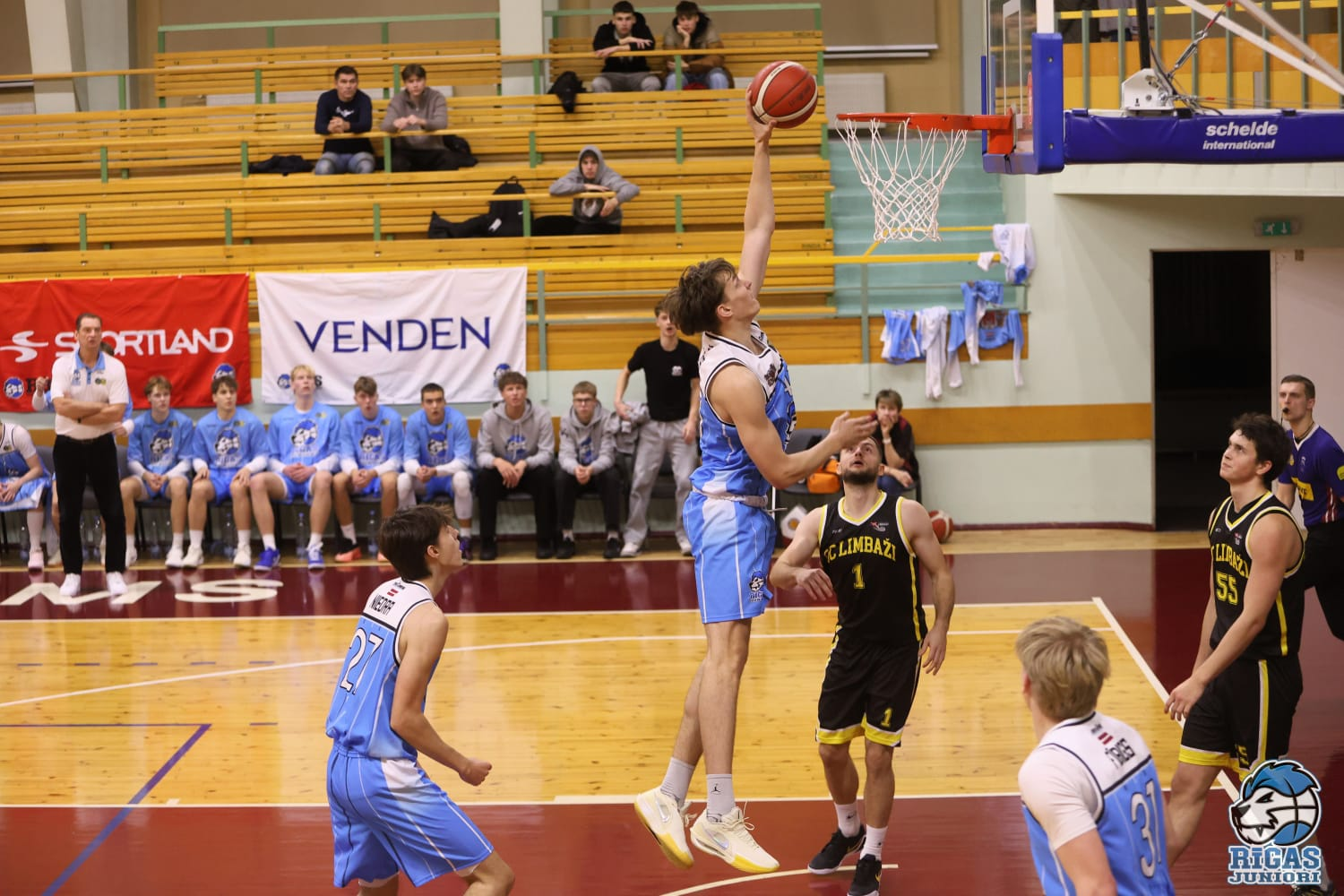 Roberts Macs Eyes College Opportunity in the USA