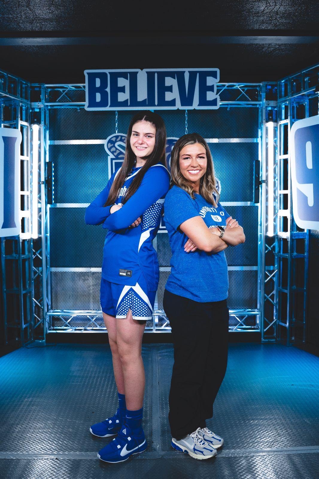 University of Memphis Officially Signs Armenian Guard Sida Gabrielyan