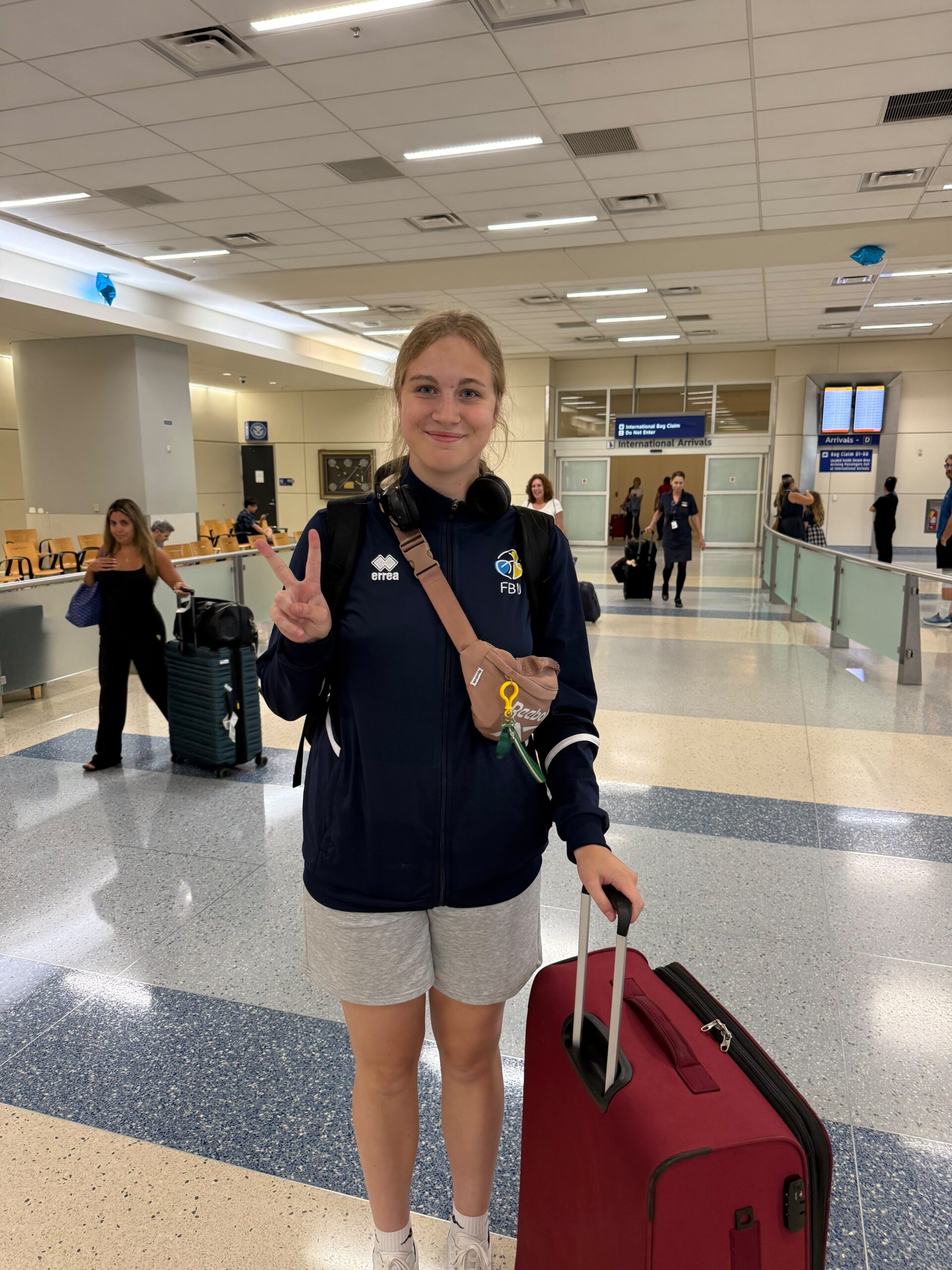 Ukraine U-20 National Team Leader Elina Syniakova Arrives at University Training Camp in Texas